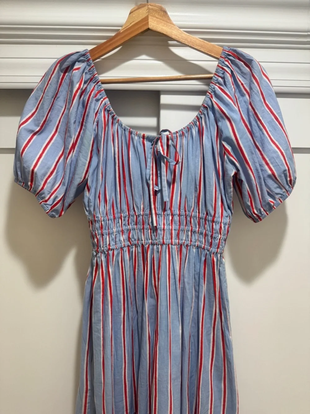 Blue and Red Striped Puff-Sleeve Midi Dress - Picture 2 of 4
